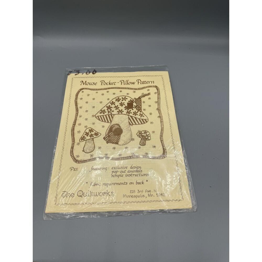 Vintage Mouse Pocket Pillow Sewing Pattern P101 The Quiltworks Mushroom Mouse